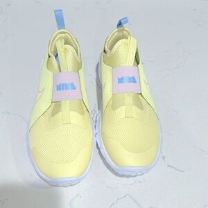 Nike Flex Runner 2 GS 4.5